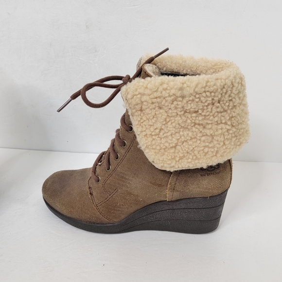 UGG Zea Brown Leather Shearling Lined Lace Up Wedge Combat Cuff Boots 7 1003360 - Picture 4 of 12